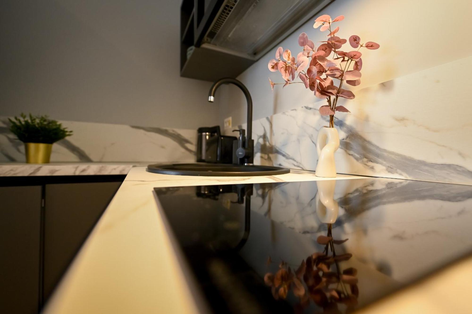 One Verdi Park Exclusive Apartments - Panoramic View & Private Parking Bucureşti Cameră foto