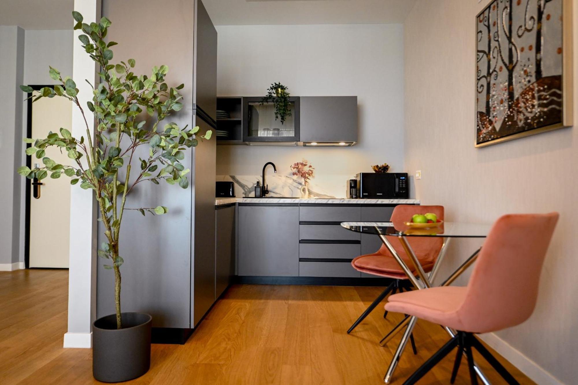 One Verdi Park Exclusive Apartments - Panoramic View & Private Parking Bucureşti Cameră foto